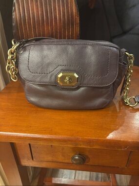 Coach Campbell Turnlock Camera Bag (F24843)